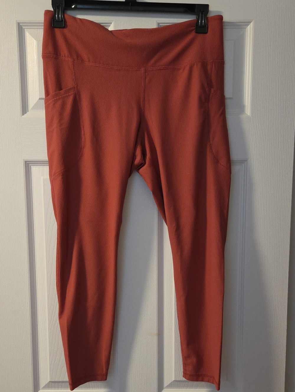 Old Navy High Rise Leggings Sz.  Xl Rust Color W/ Pockets